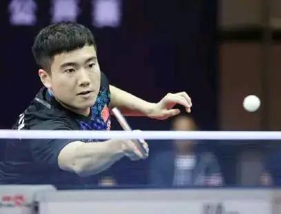 前锋射门力度与准度如何兼顾？