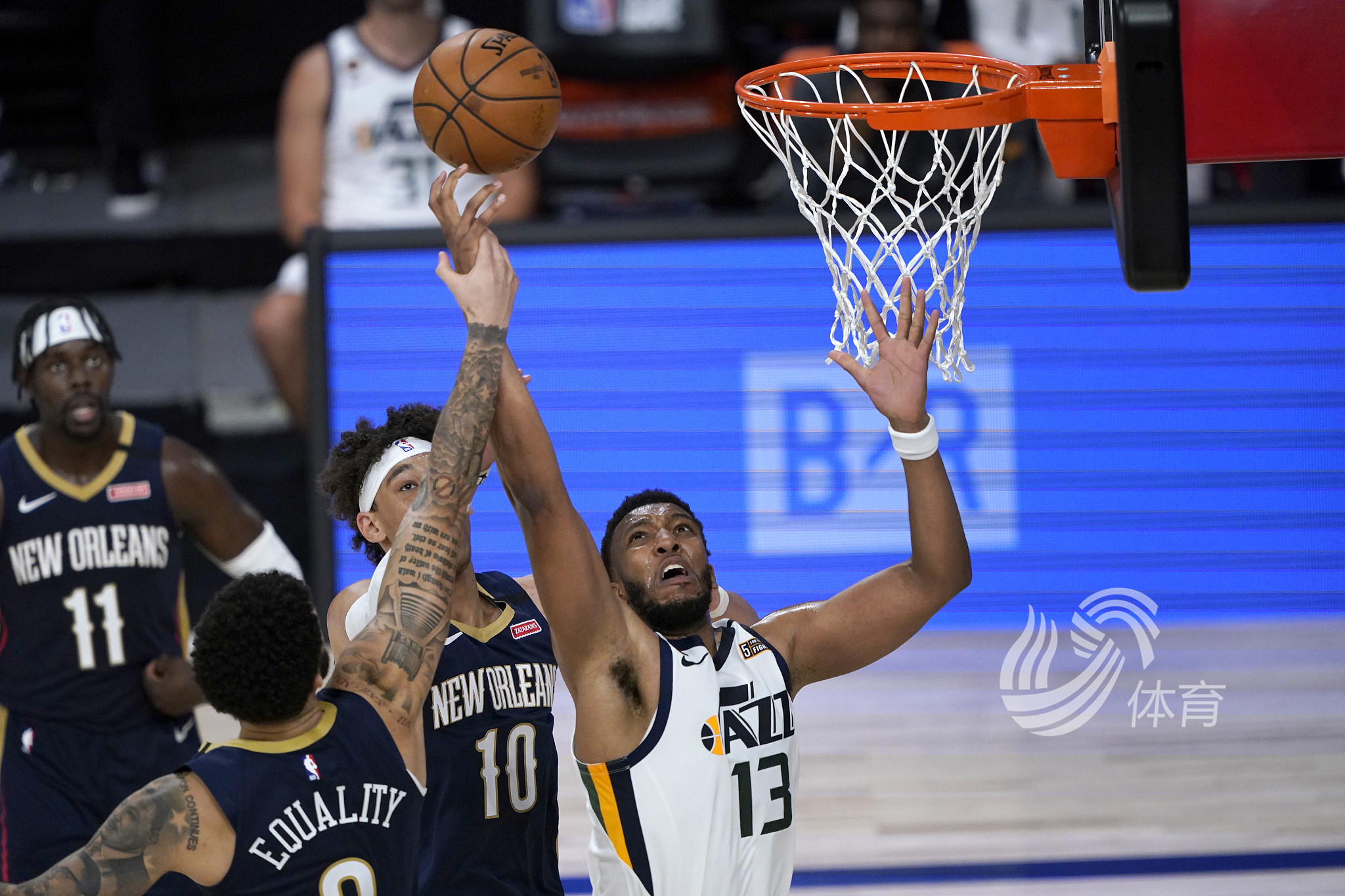 在第二轮中 在第二轮中