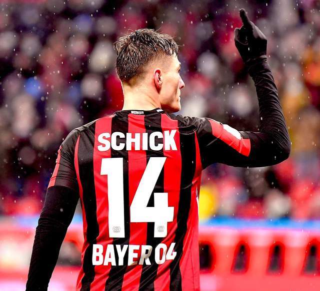 他继续在关 他继续在关